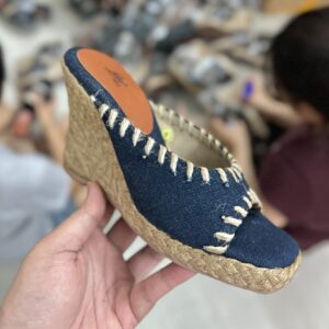 Lilo — Topstitched Woven Slide
